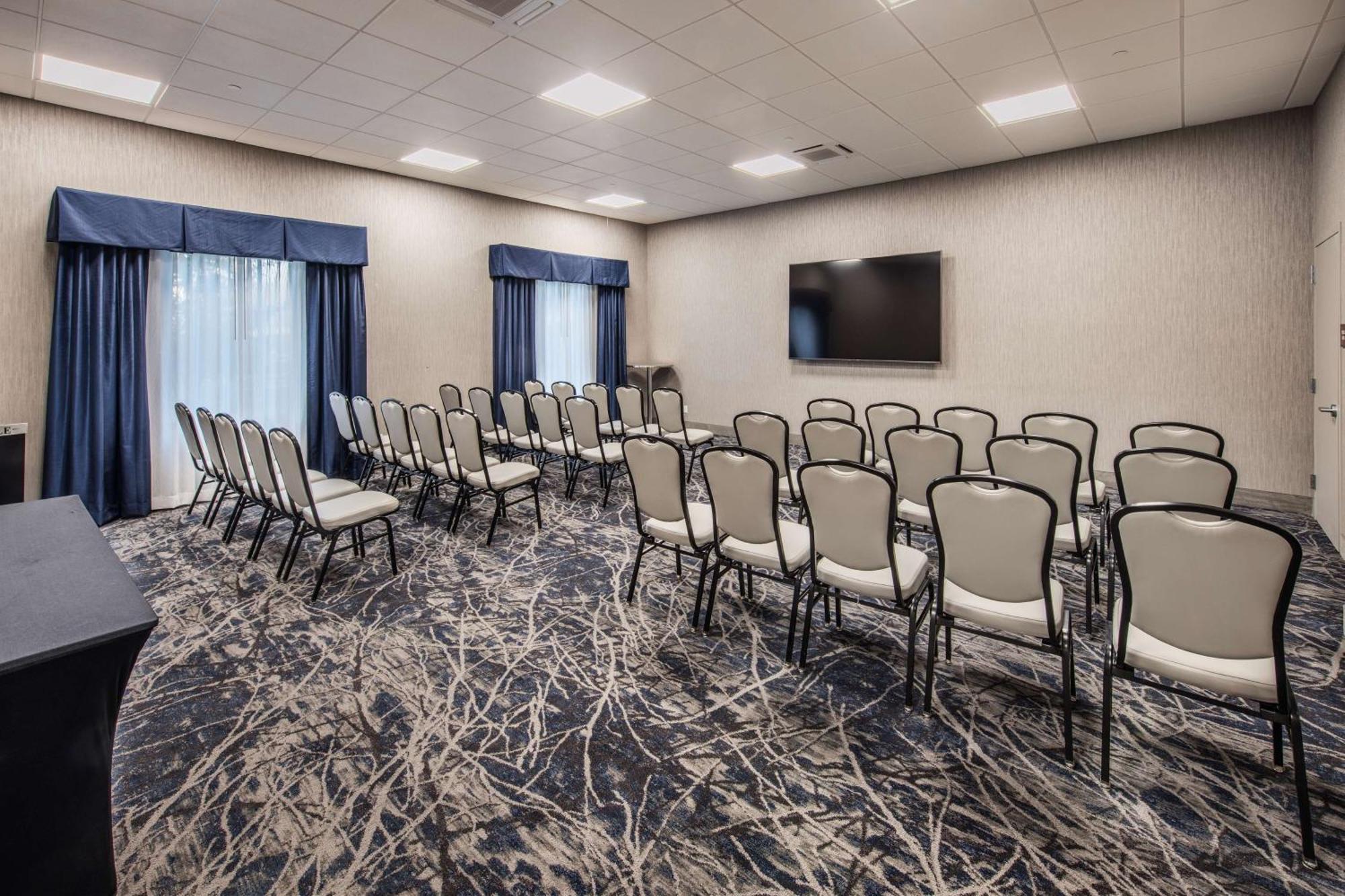 Doubletree By Hilton Monroe Township Cranbury Hotel Rossmoor Exterior photo