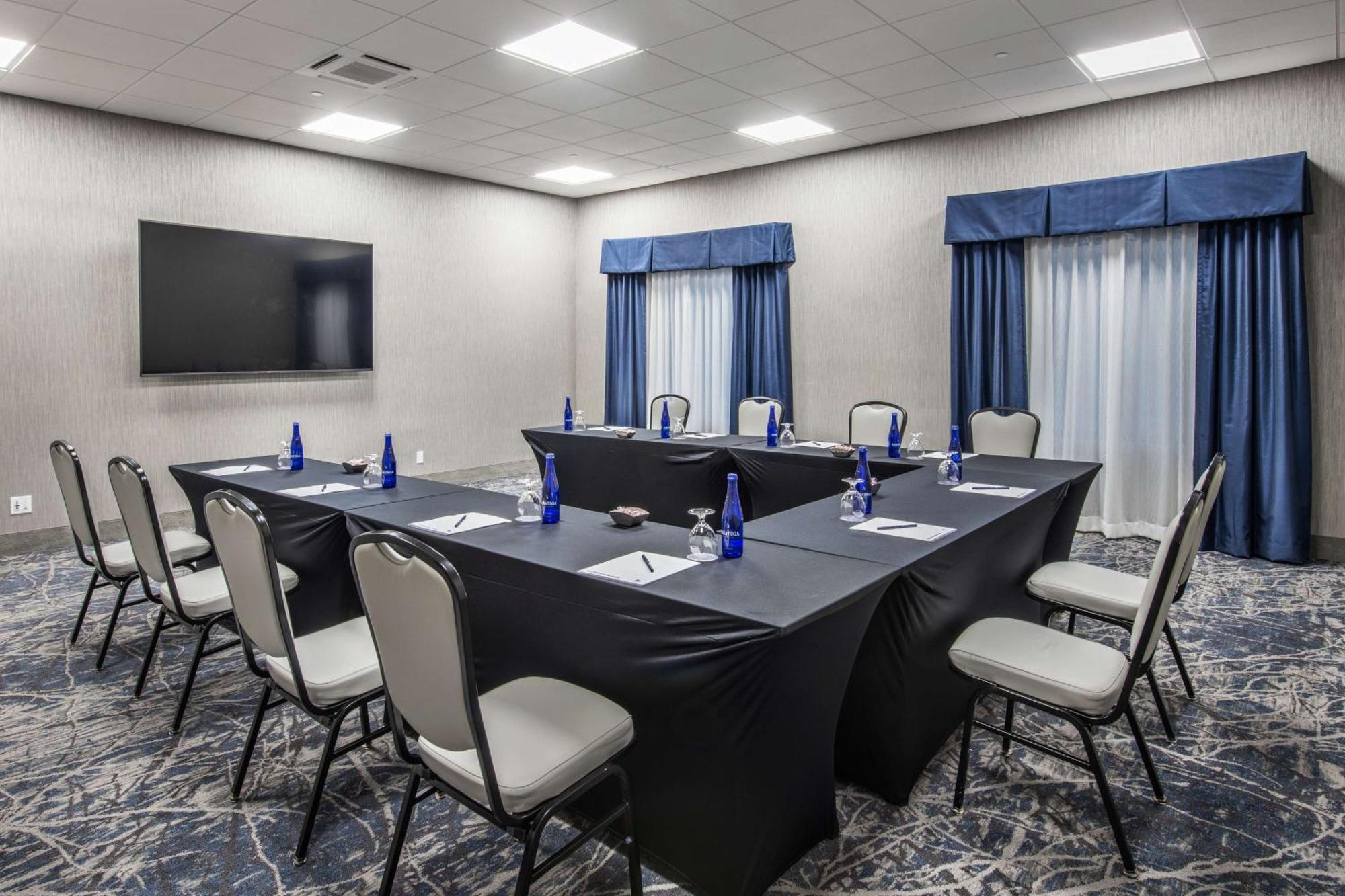 Doubletree By Hilton Monroe Township Cranbury Hotel Rossmoor Exterior photo